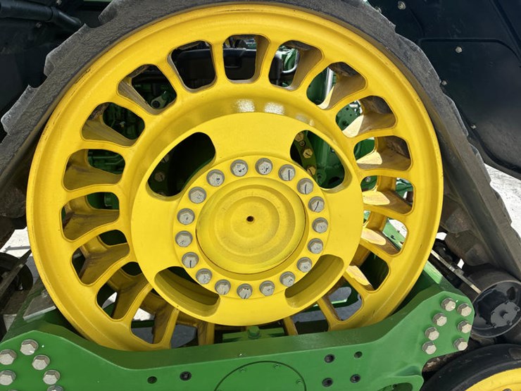 2021-john-deere-8rx-370-image-76
