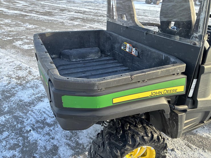 john-deere-gator-image-21