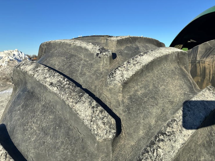 2013-john-deere-9510r-image-51