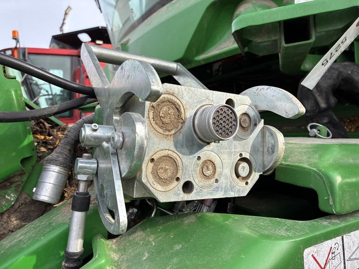 2023-john-deere-s780-image-30