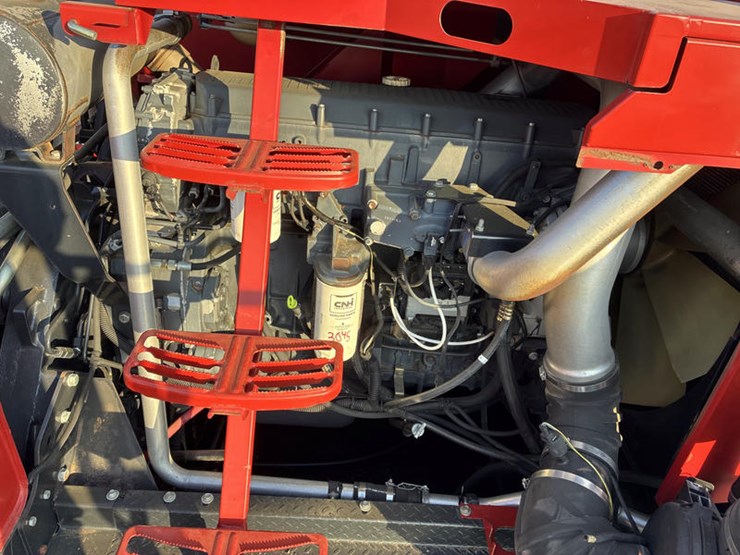 2010-case-ih-8120-image-88