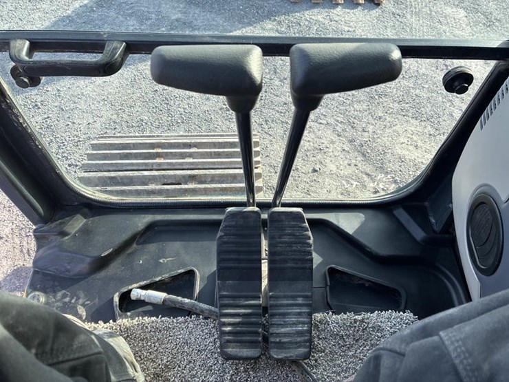 2017-komatsu-pc360-lc-11-image-76