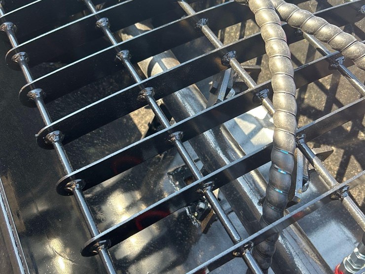 mini-skid-steer-mortar-mixer-attachment-image-2