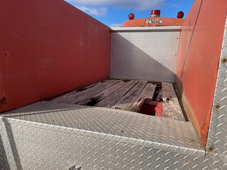 1951-mack-fire-apparatus-image-19