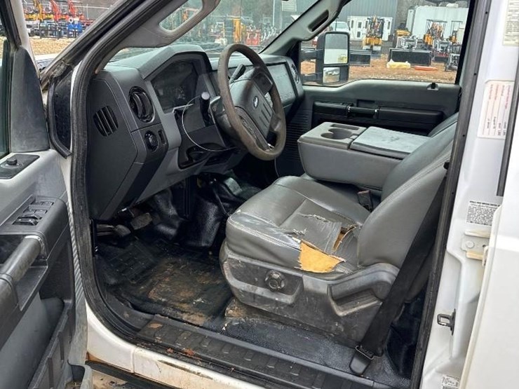 2016-ford-f450-xl-image-17