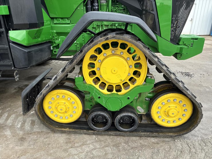 2021-john-deere-8rx-410-image-38