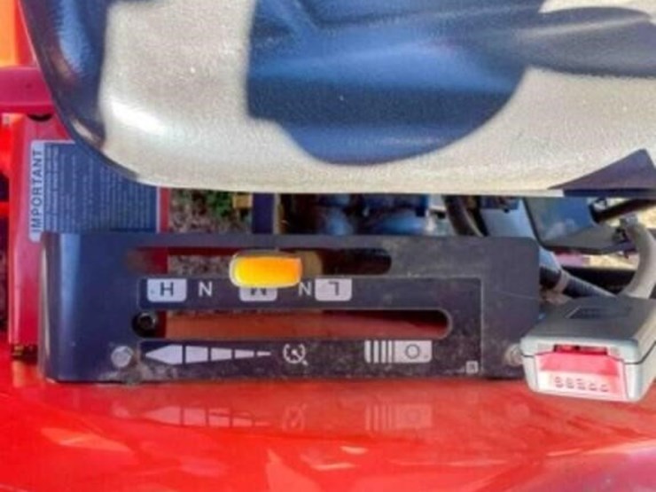 2022-kubota-l3302-image-11