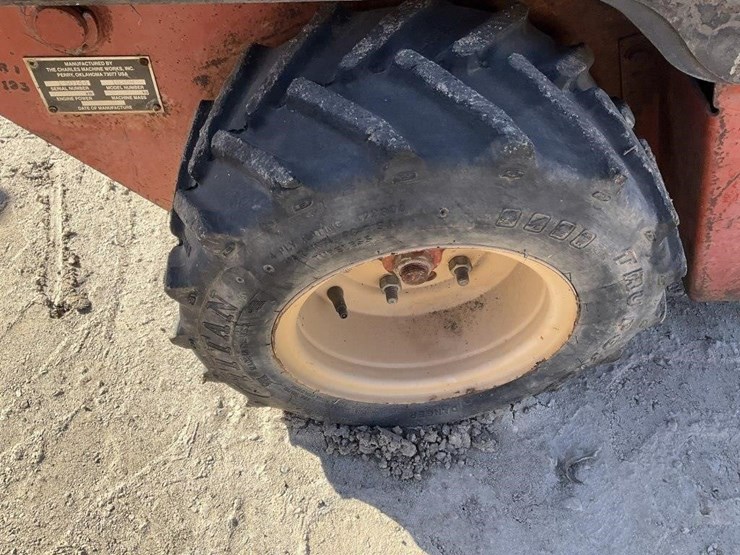 ditch-witch-1030-image-7