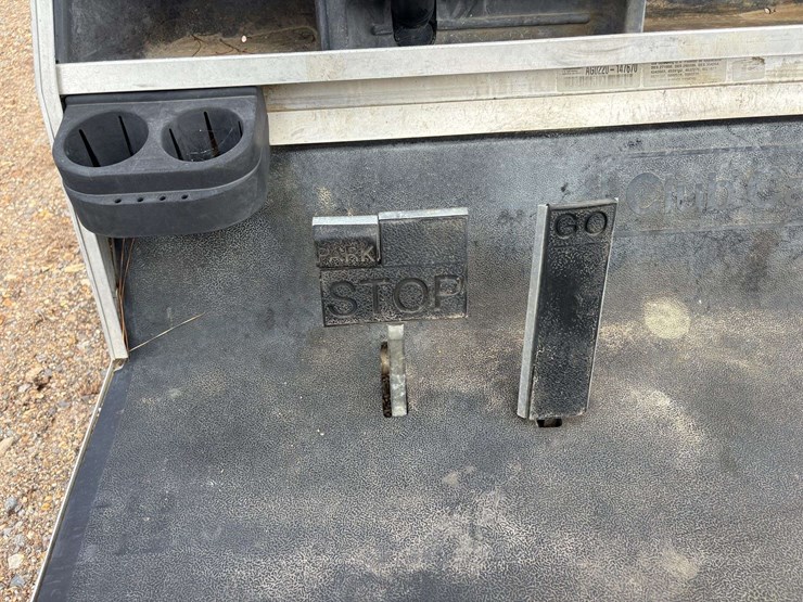 2002-ez-go-gas-powered-golf-cart-image-15