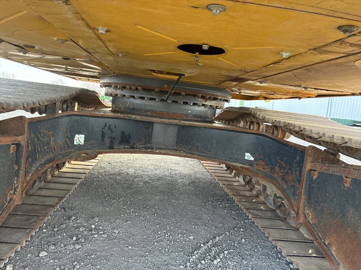 2017-komatsu-pc360-lc-11-image-42