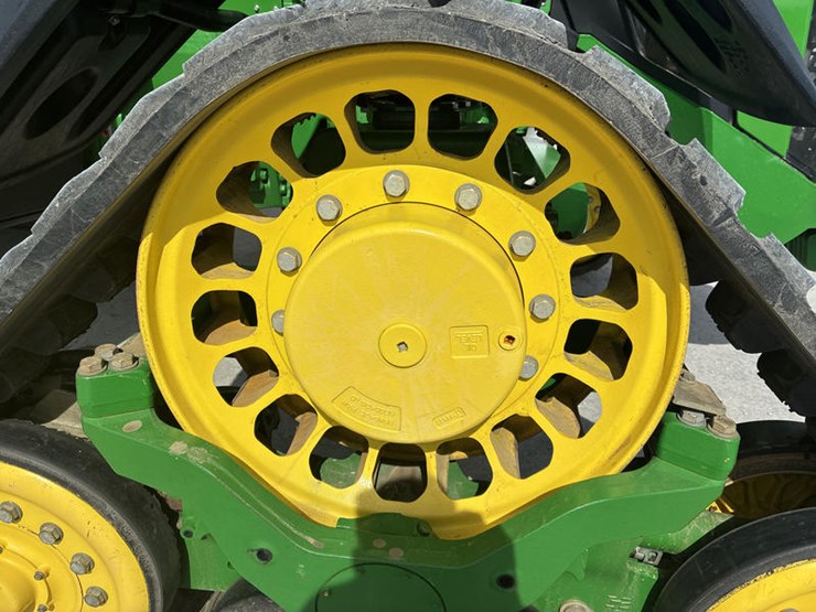2021-john-deere-8rx-370-image-54