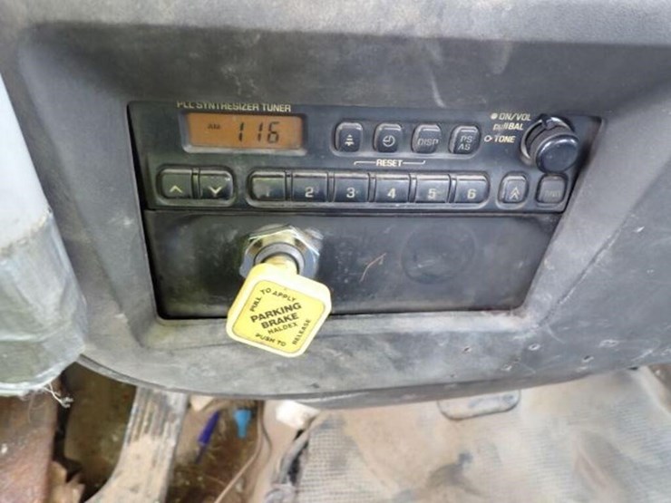 1998-gmc-t4-series-s/a-bucket-truck-1gdp7c1c0wj519-image-18