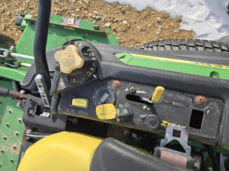 john-deere-60-image-7