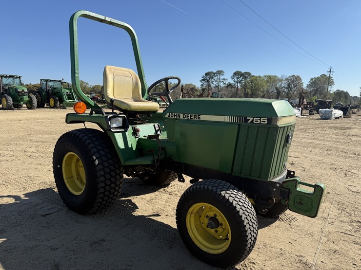 john-deere-755-image-2