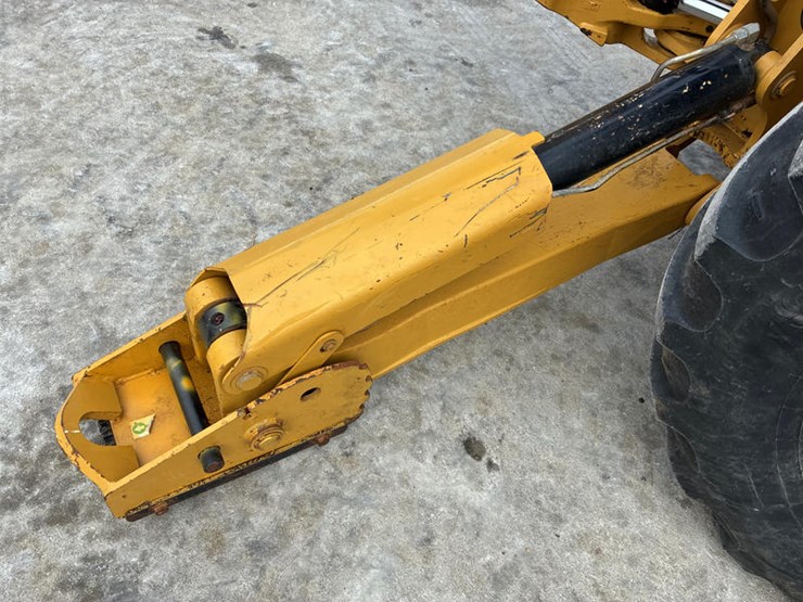 2017-caterpillar-415f2-image-82