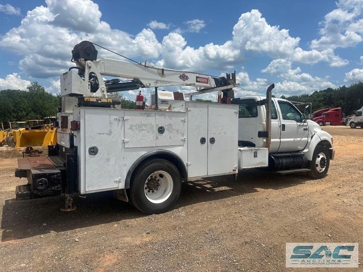 2005-ford-f650-image-5