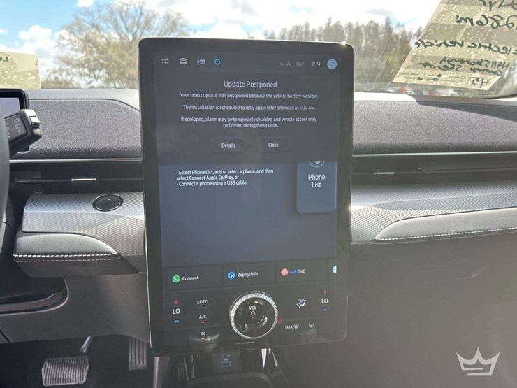 2021-ford-mustang-mach-e-image-16