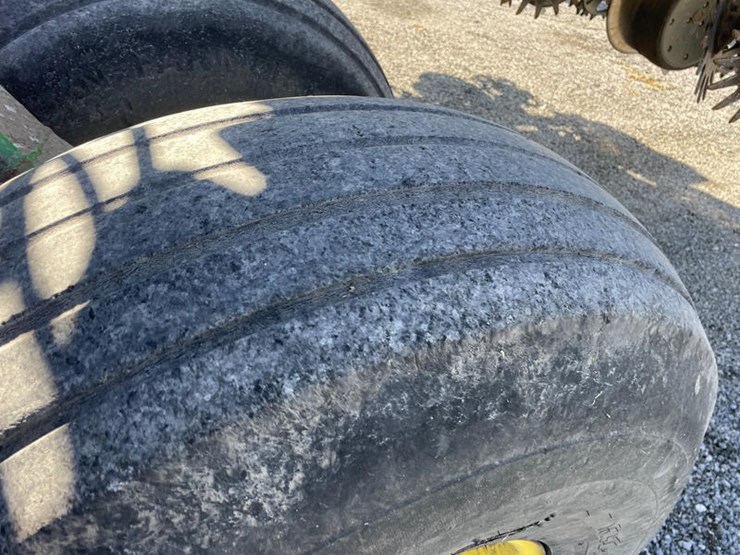 2004-john-deere-db90-image-52