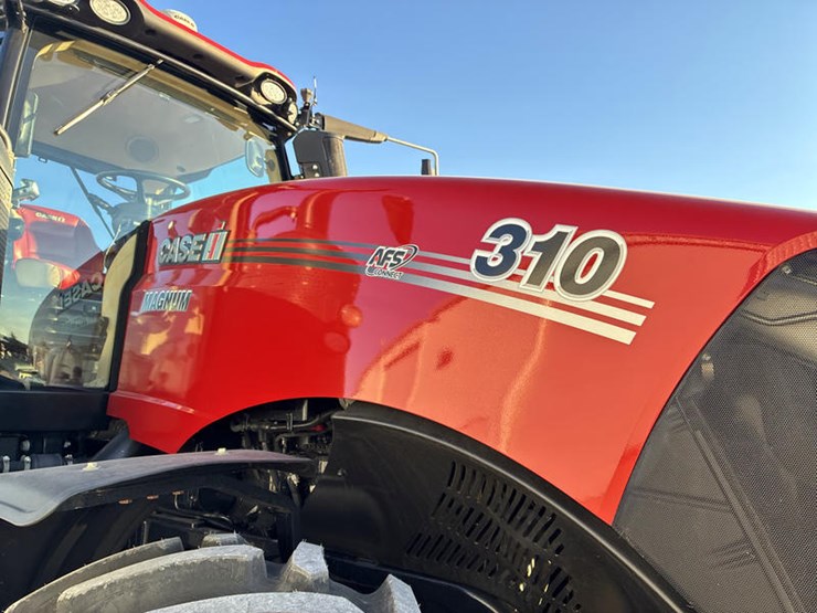 2024-case-ih-magnum-310-afs-connect-image-18
