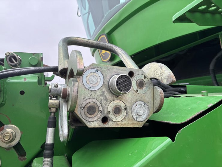 2004-john-deere-9660-sts-image-26