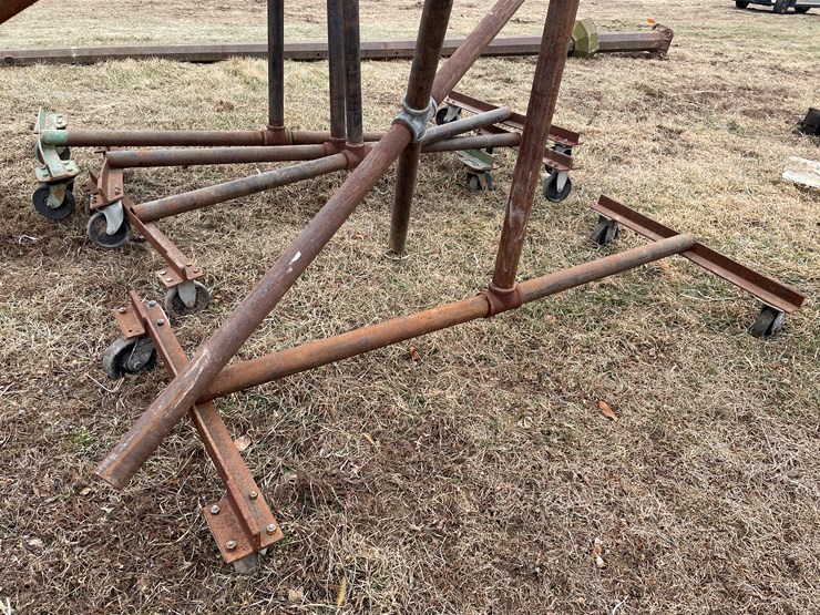 #4244-•-steel-rolling-racks-image-6