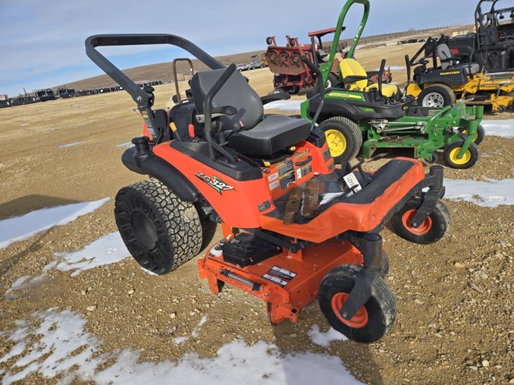 kubota-zg327-image-3