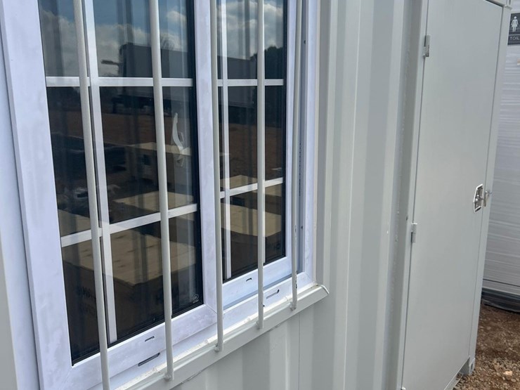 10ft-4in-l-x-6ft-6in-h-office/storage-container-image-7