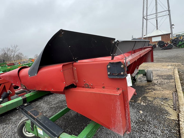 case-ih-1063-image-1