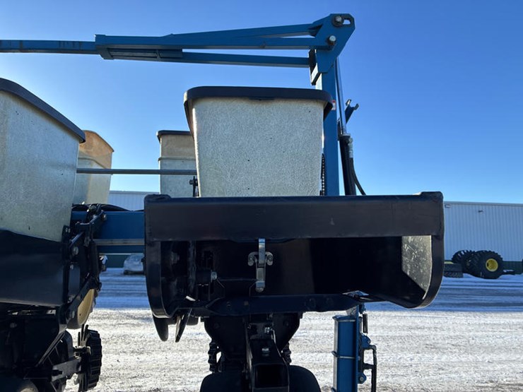 1999-kinze-2500-image-25