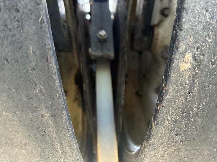 2010-kinze-3600-image-29