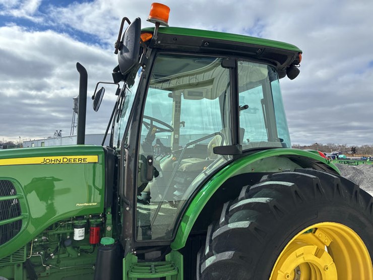 2009-john-deere-6115d-image-25