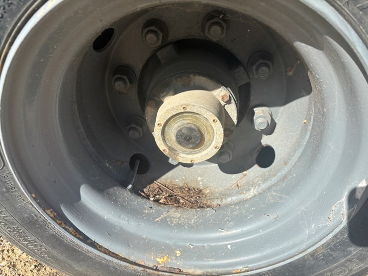 #2320-•-2008-interstate-30'-tri-axle-equipment-trailer-image-54