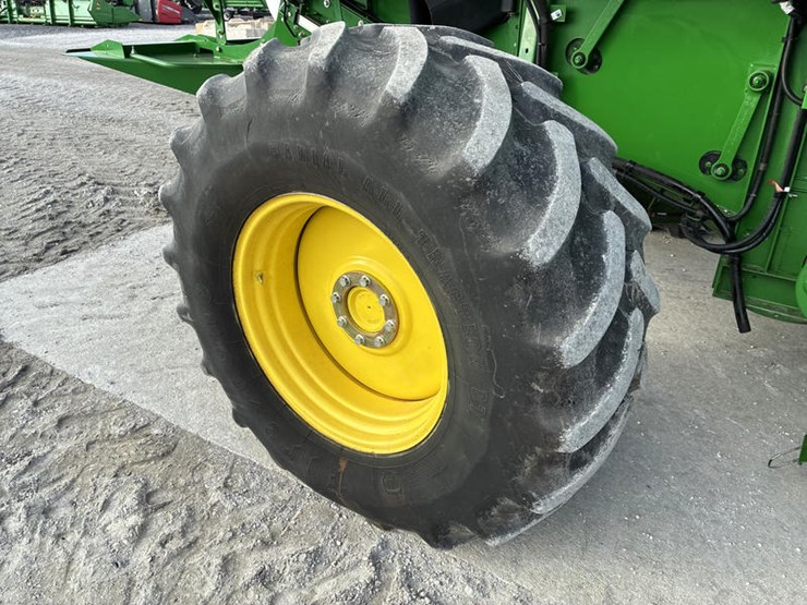 2015-john-deere-s670-image-47