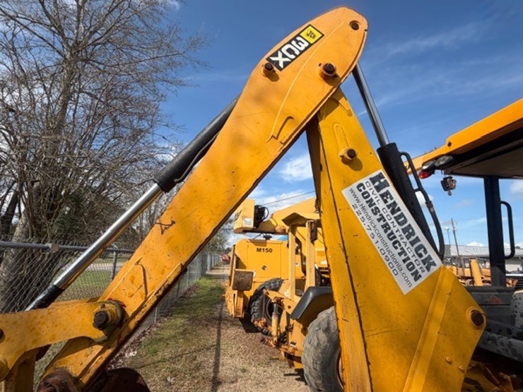 jcb-3cx-image-11