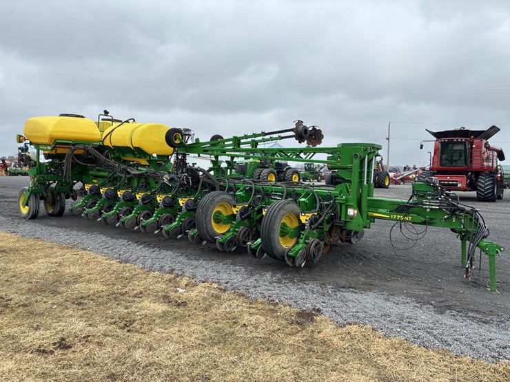 2019-john-deere-1775-image-1