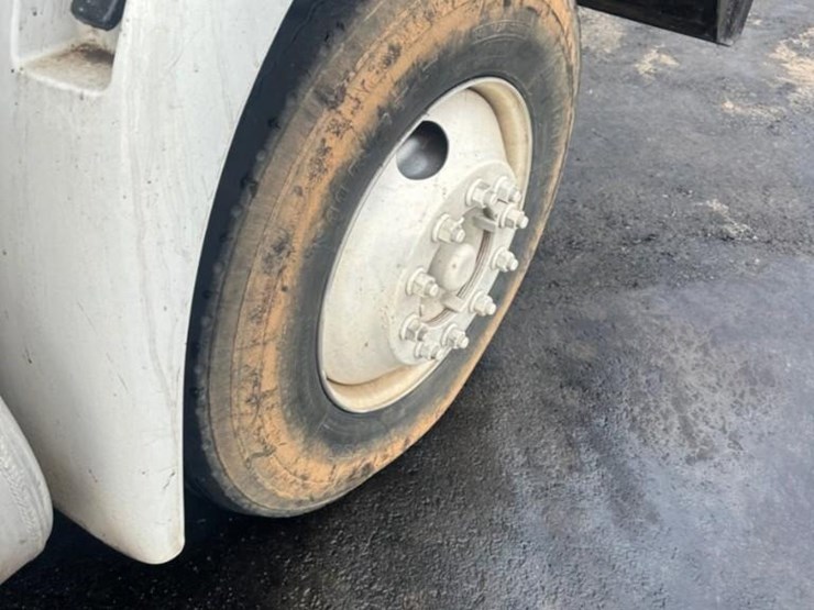 2012-international-durastar-4300-image-30