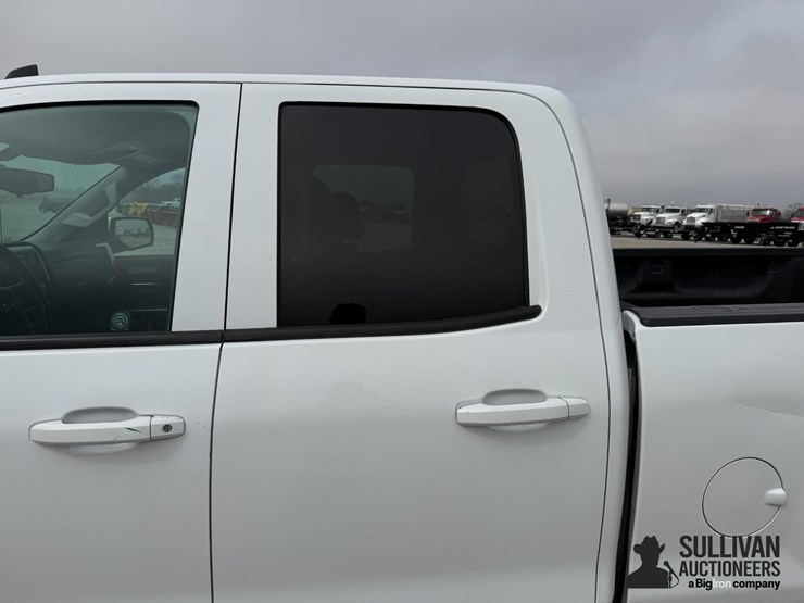 2015-chevrolet-silverado-1500-image-17