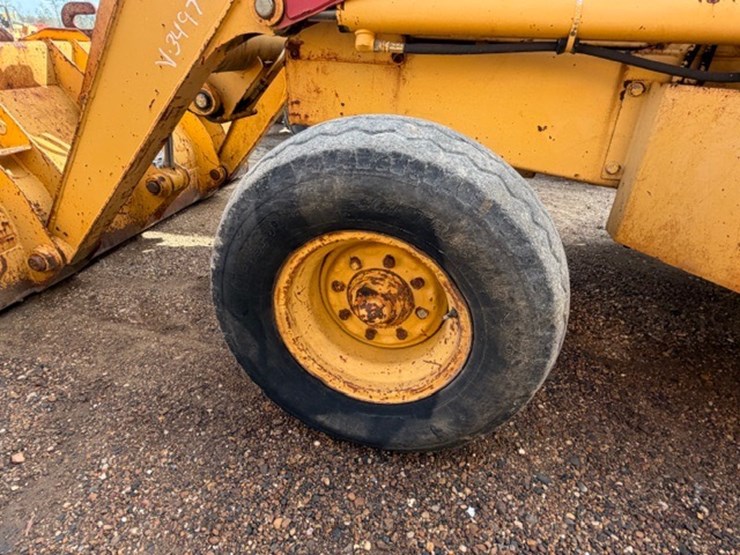 deere-210le-image-11