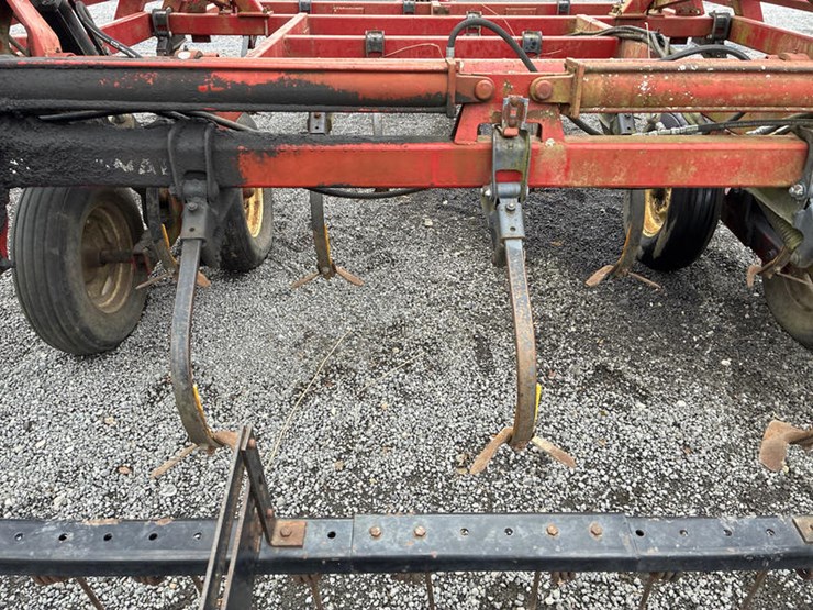 case-ih-4800-image-28