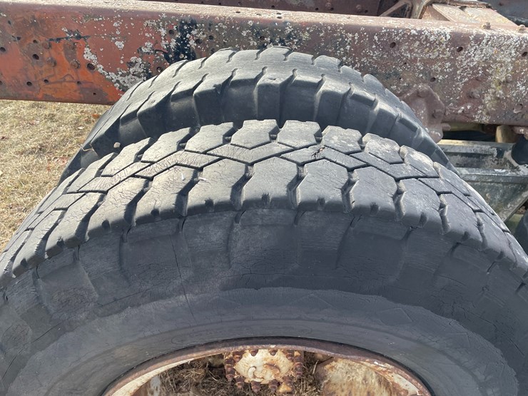 1963-mack-b61-image-18