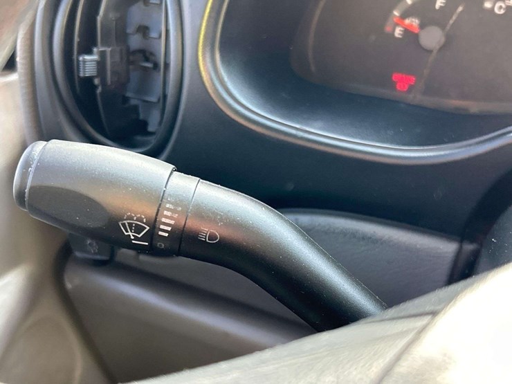 2002-ford-cargo-image-14