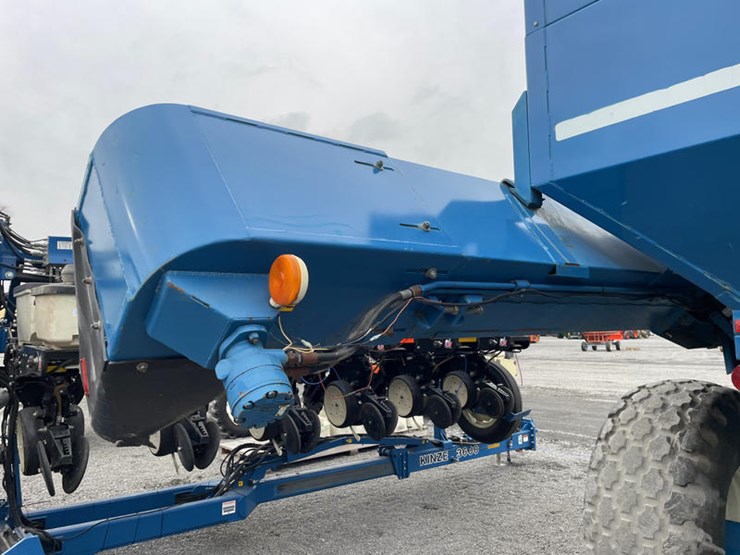 1992-kinze-450c-image-26