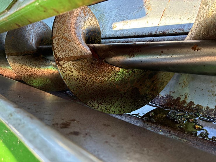 2012-john-deere-s670-image-90