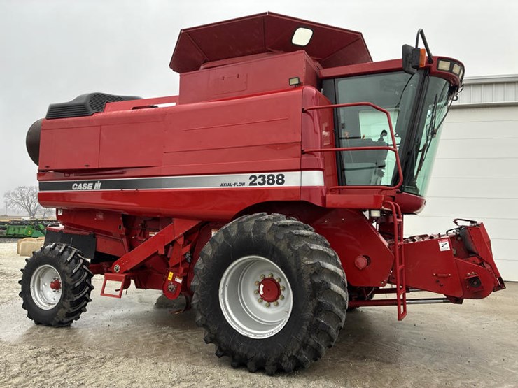 2000-case-ih-2388-image-1