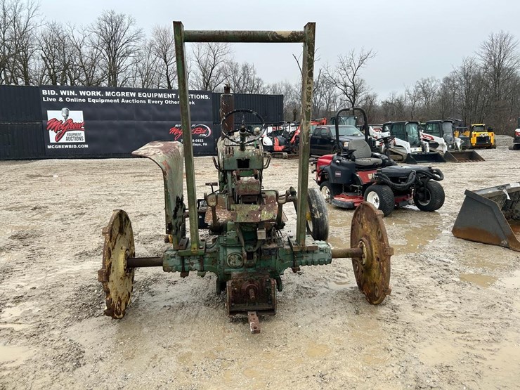 john-deere-3020-image-3