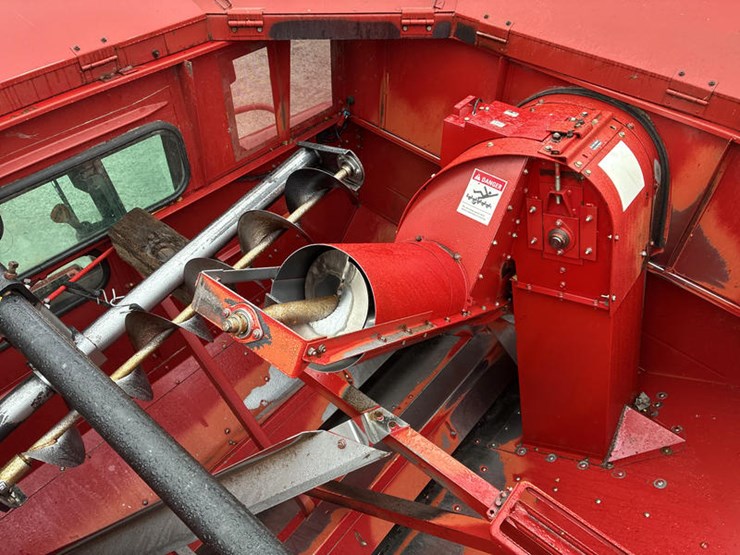 2000-case-ih-2388-image-82