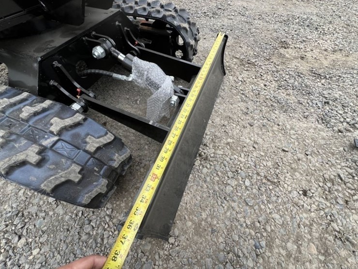 2026-miva-va13-mini-hydraulic-excavator-image-17