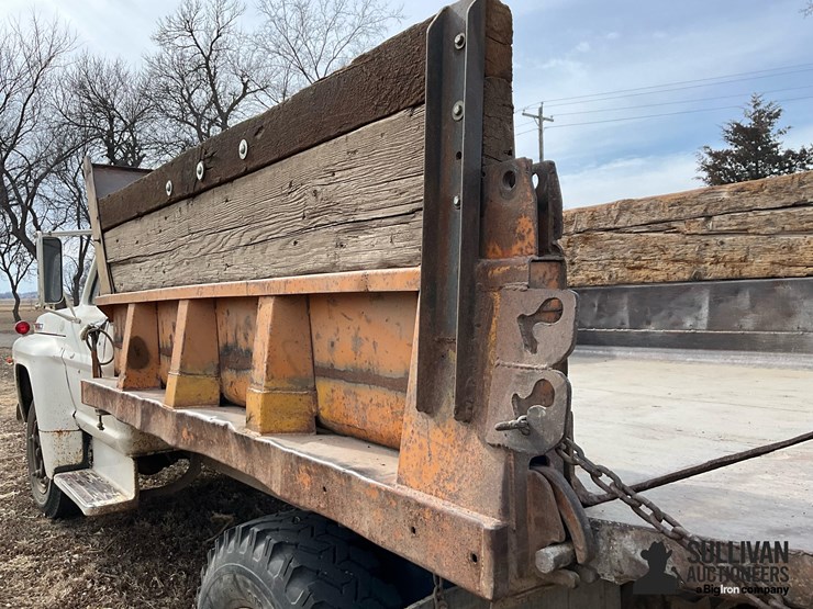 1972-ford-f600-image-14