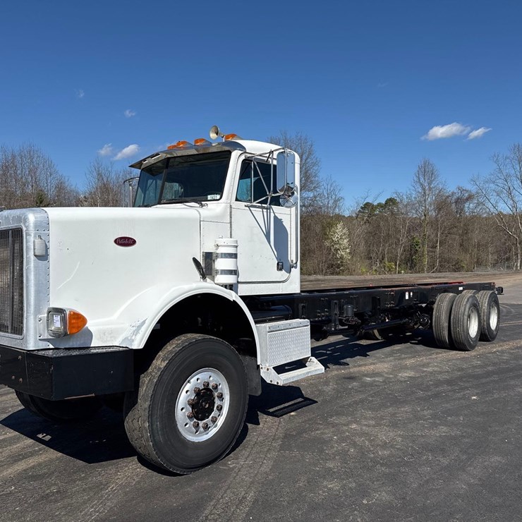 1999 PETERBILT 357