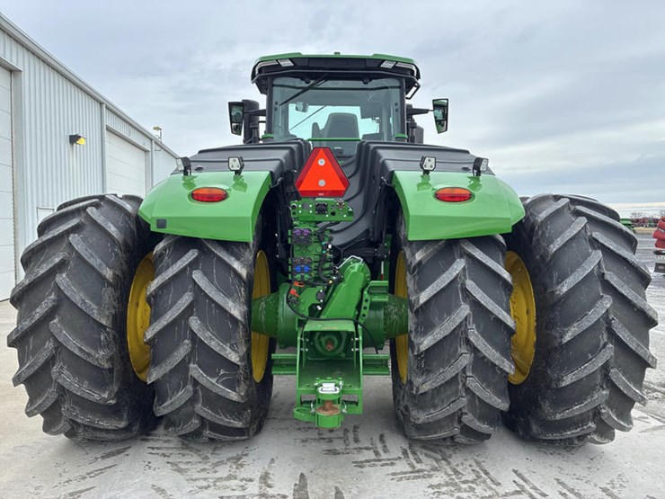 2025-john-deere-9r-590-image-5
